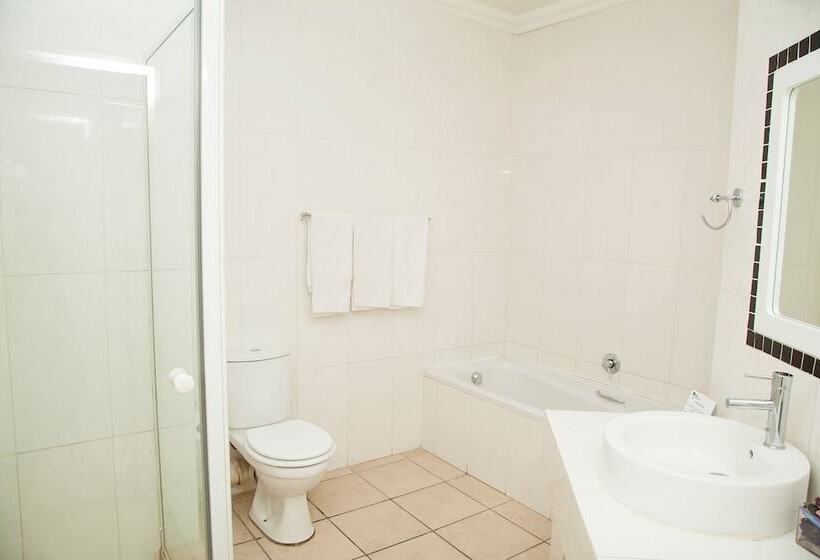 شقة غرفتين نوم مزودة بشُرفة, Palm Valley Inn And Day Spa