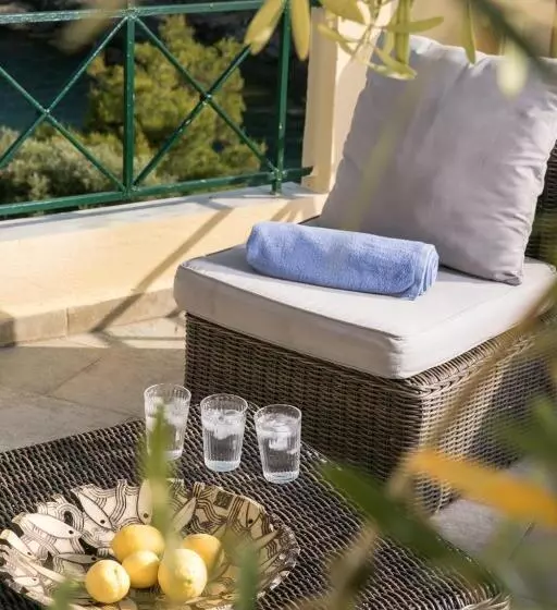オーシャンビューデラックススイート, Porto Valitsa