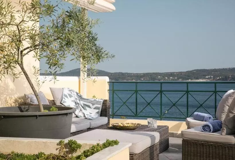 オーシャンビューデラックススイート, Porto Valitsa