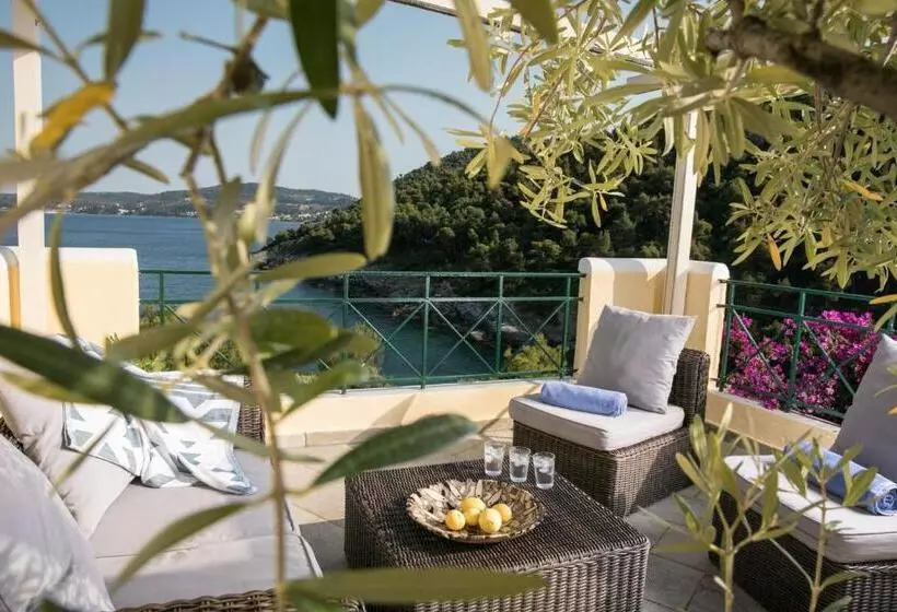 オーシャンビューデラックススイート, Porto Valitsa