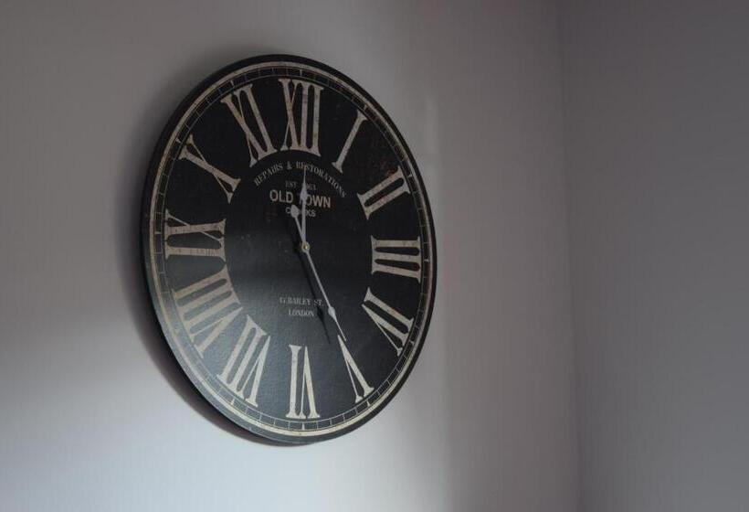 סוויטה דלוקס, Chez Kate Et Lolo