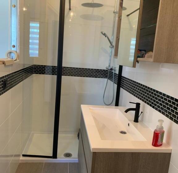 סוויטה דלוקס, Chez Kate Et Lolo