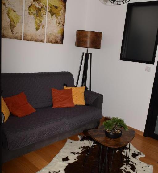 סוויטה דלוקס, Chez Kate Et Lolo