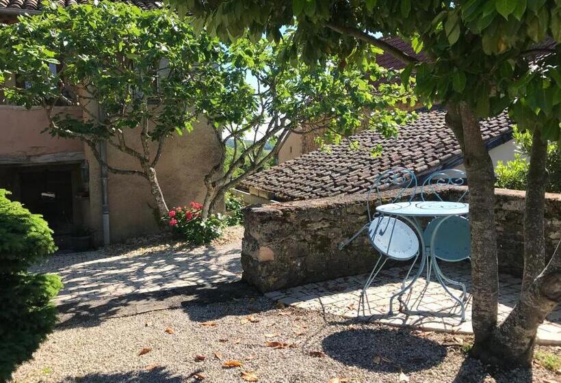 اتاق خانوادگی, Chez Sylvie Et Thierry