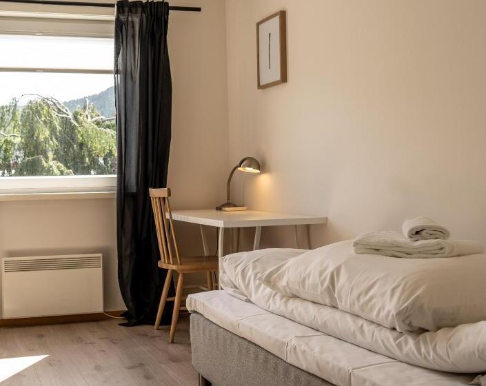 غرفة قياسية فردية, Fugl Fønix