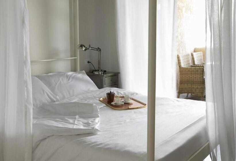 1 Bedroom Apartment Lake View, La Darbia