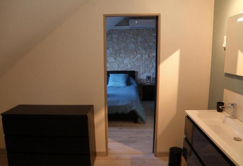 스탠다드 룸, Ancienne école De Colombier