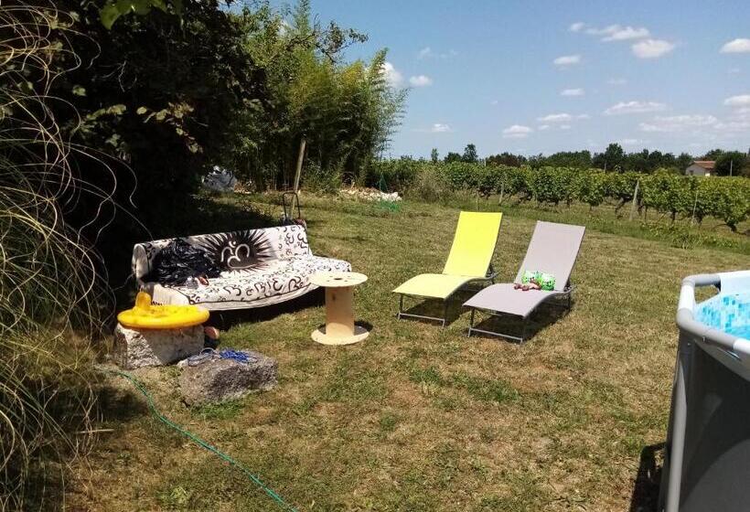 스탠다드 룸, Ancienne école De Colombier