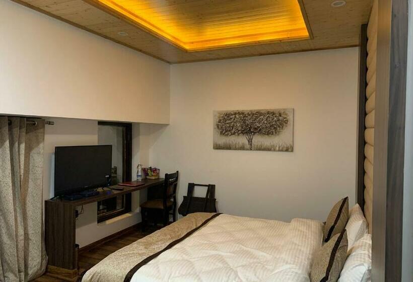 带阳台的豪华间, City Choice Inn