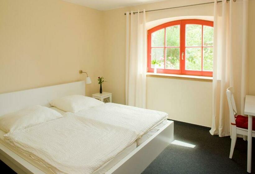 Номер Стандарт, Kulturgasthof Alte Reederei