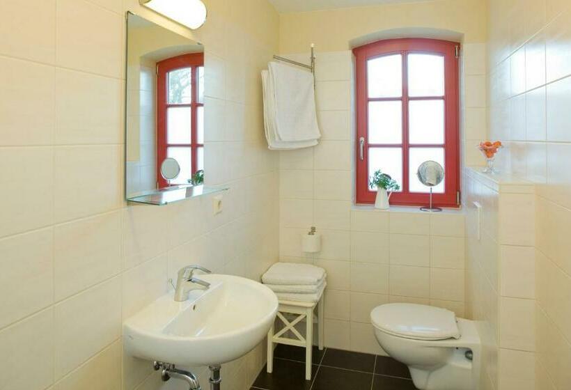 Люкс, Kulturgasthof Alte Reederei