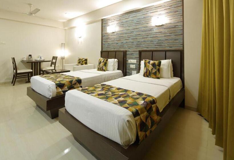 חדר דלוקס, Accolade