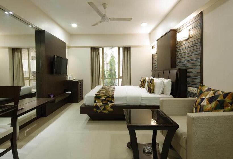 חדר דלוקס, Accolade