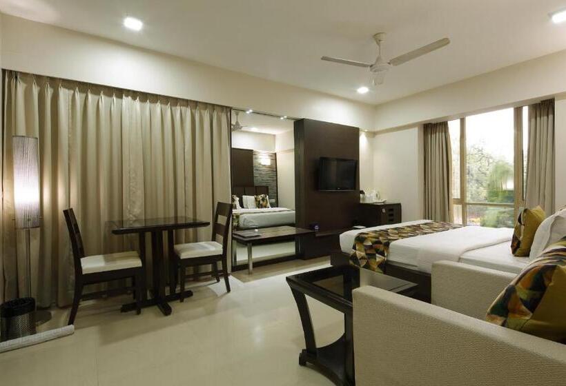 חדר דלוקס, Accolade