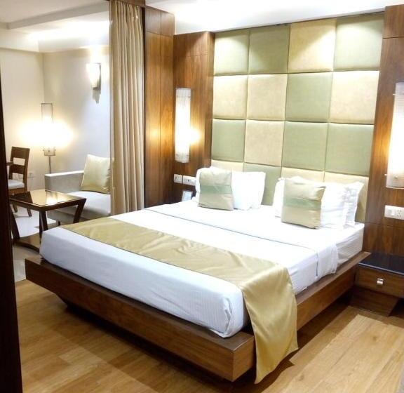 סוויטה, Accolade