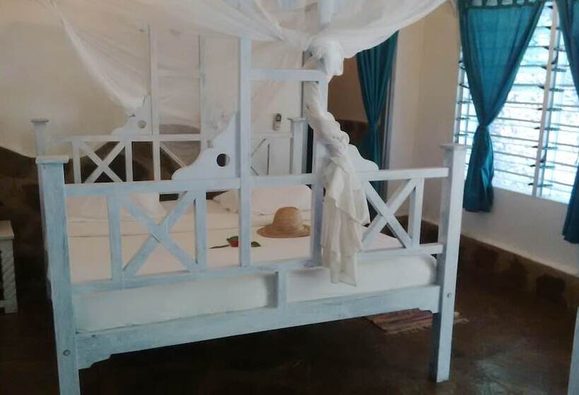 Standard Single Room Single Bed, Afrika Pearl & Spa