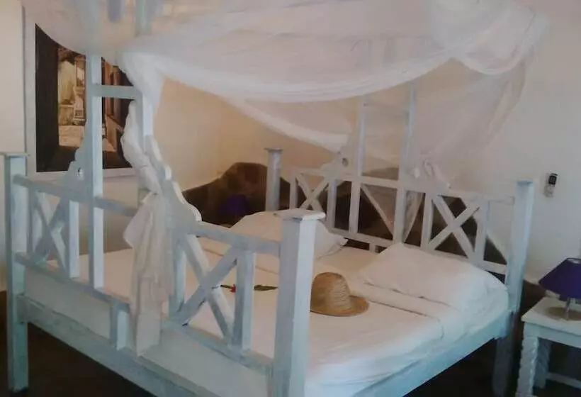 Standard Single Room Single Bed, Afrika Pearl & Spa