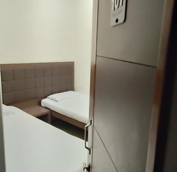 اتاق استاندارد با سرویس بهداشتی مشترک, Alka