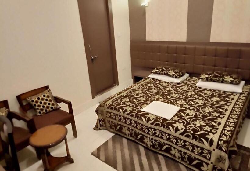 اتاق رویال, Alka