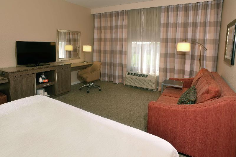 غرفة قياسية سرير كينج, Hampton Inn Springfieldsoutheast