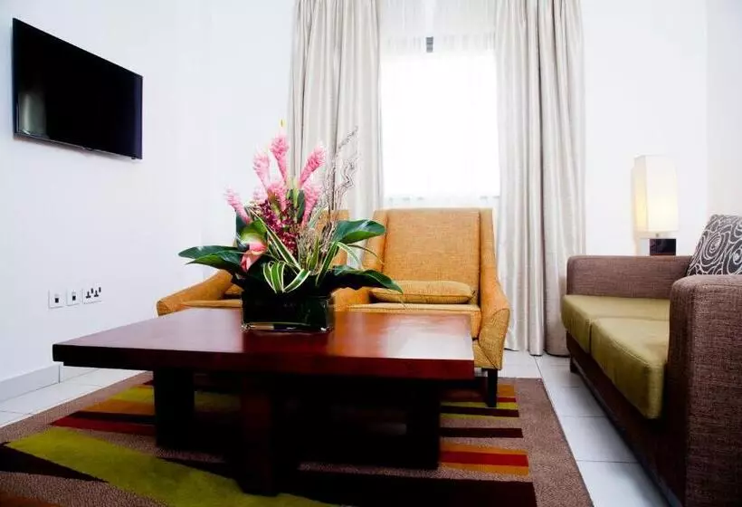 سوییت جونیور, Ibis Styles Accra Airport