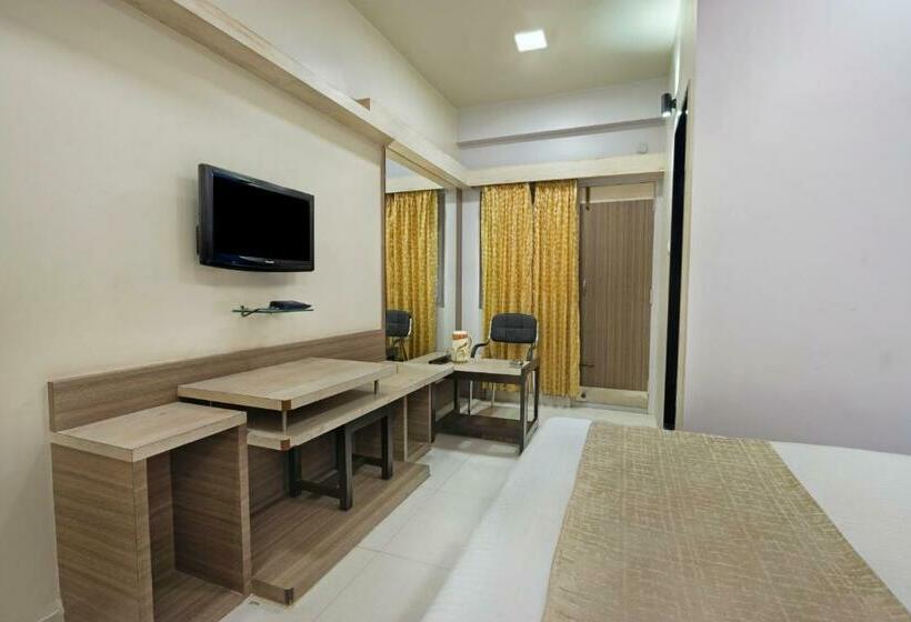 Deluxe Room, Mannars Deluxe Lodge