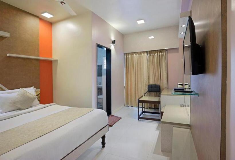 Deluxe Room, Mannars Deluxe Lodge