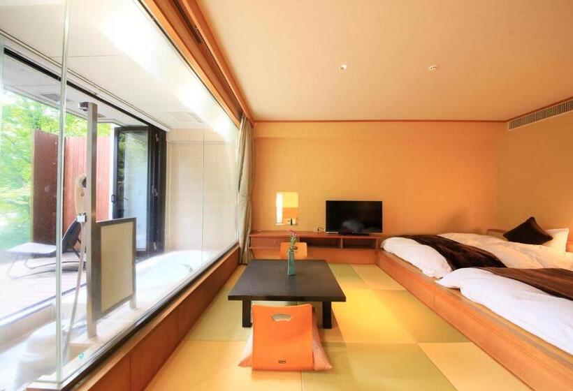 חדר סופריור, Shikisai