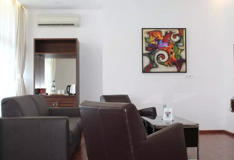 スイート, Ragamaya Resort & Spa Munnar