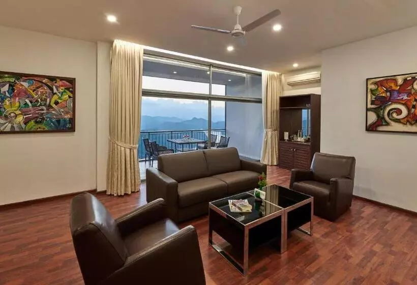 スイート, Ragamaya Resort & Spa Munnar