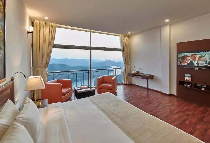 スイート, Ragamaya Resort & Spa Munnar