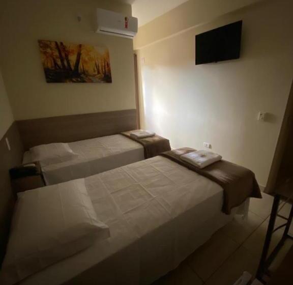 Номер Стандарт, Randall Palace