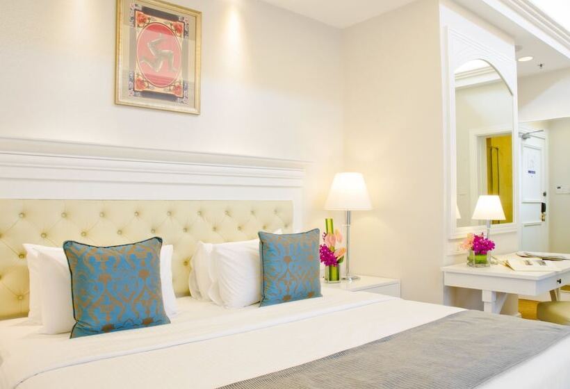 标准工作室, Royale Chulan Penang