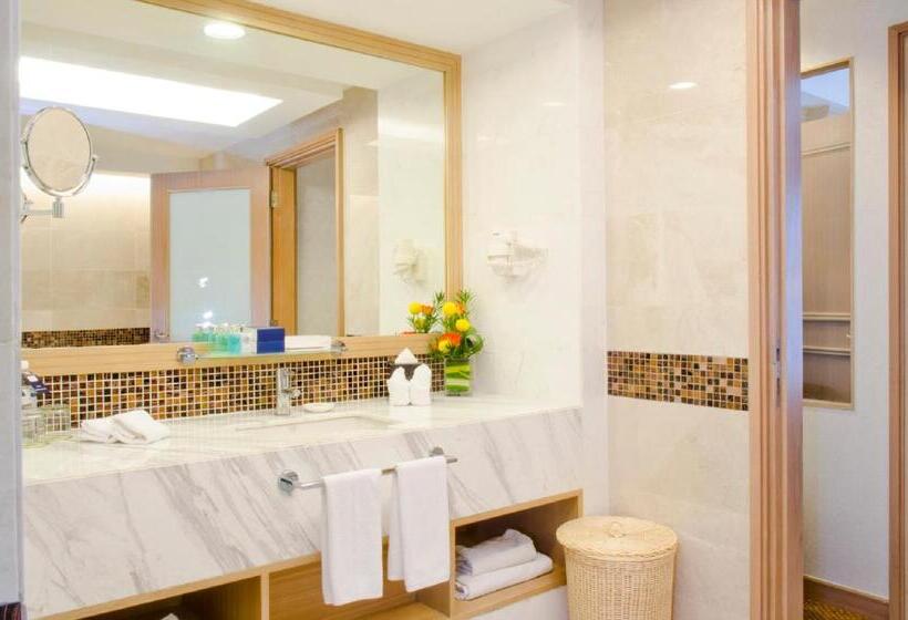 豪华套房, Royale Chulan Penang