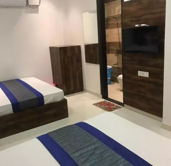 Chambre Familiale, Sb Residency