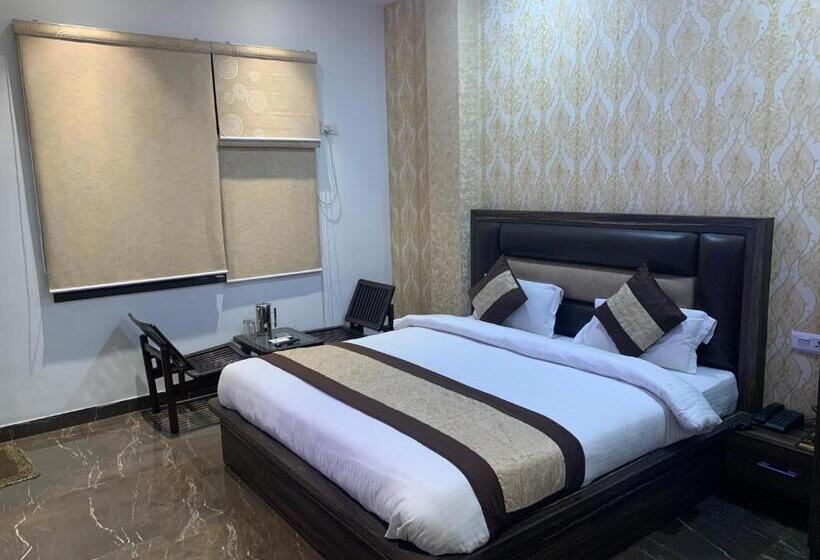 デラックスルーム, Sb Residency