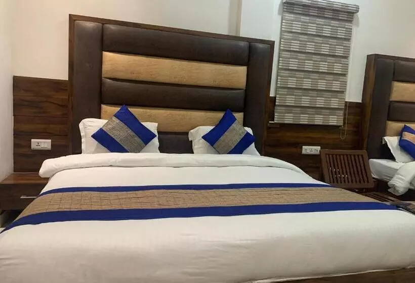 Chambre Familiale, Sb Residency