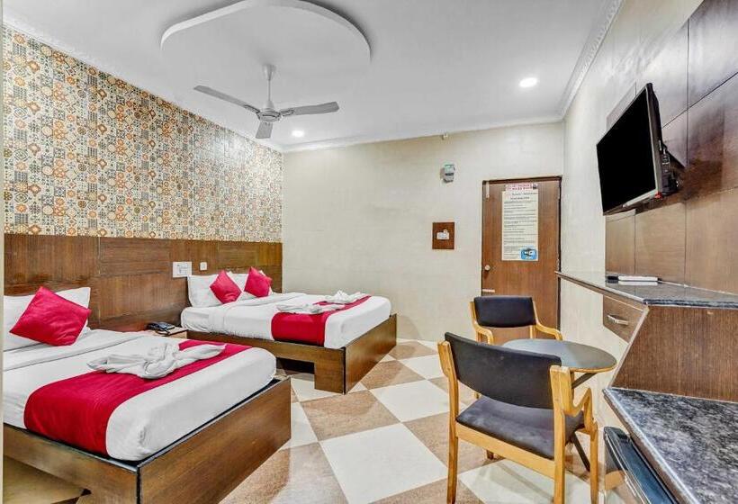 Люкс, Season 4 Residences   Teynampet Near Apollo Hospital ,balaji Dental, Us Consulate