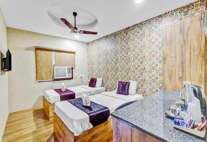 デラックスルーム, Season 4 Residences   Teynampet Near Apollo Hospital ,balaji Dental, Us Consulate