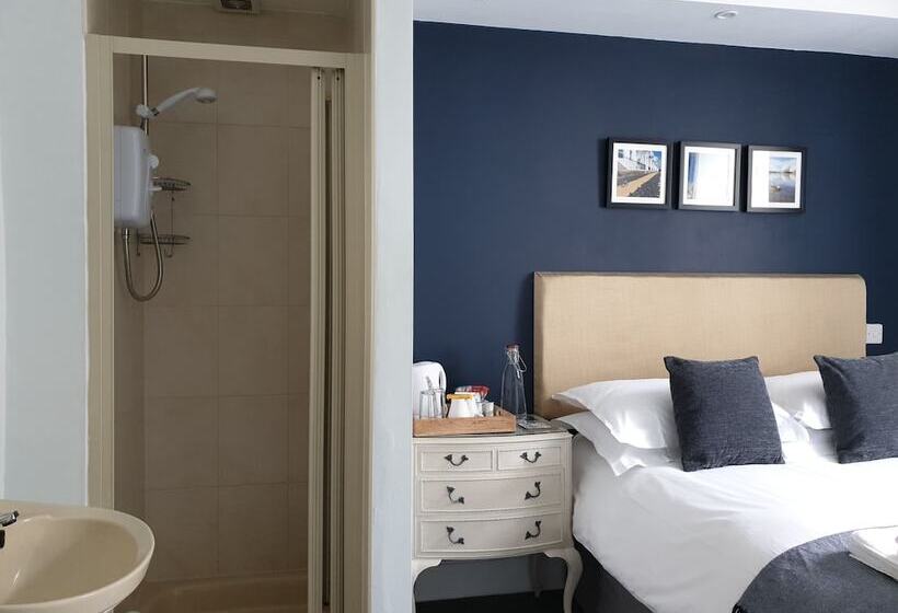 스탠다드 룸 공동 욕실, Starlings Guest House