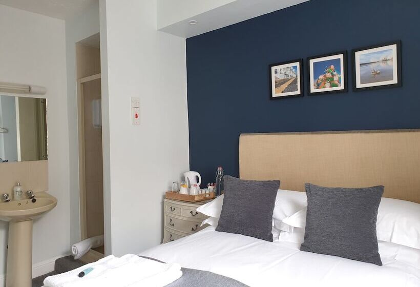 스탠다드 룸 공동 욕실, Starlings Guest House