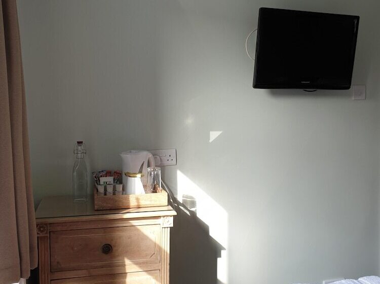 스탠다드 싱글 룸 공동욕실, Starlings Guest House