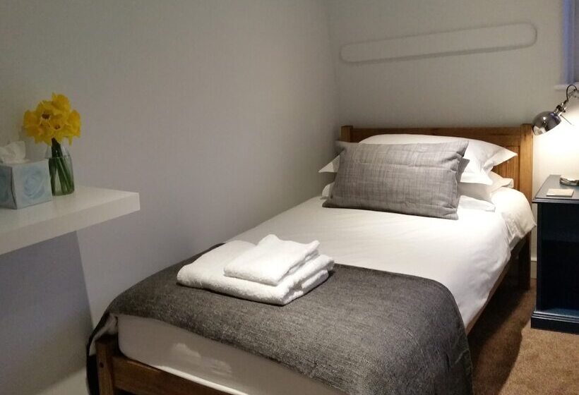 스탠다드 싱글 룸, Starlings Guest House