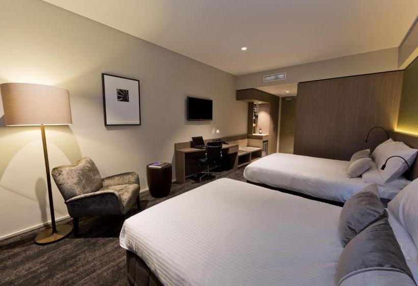 スーペリアールーム, Glen Hotel And Suites