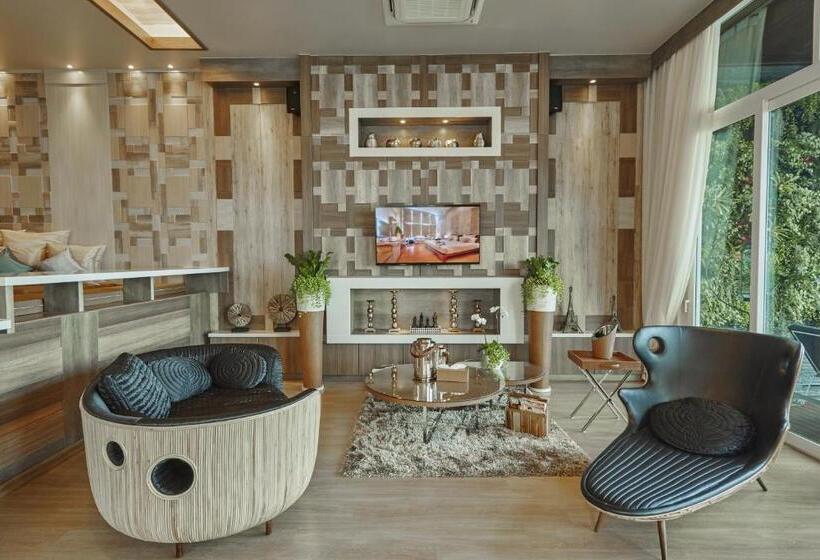 带4个卧室的别墅, Dhevan Dara Beach Villa Kuiburi