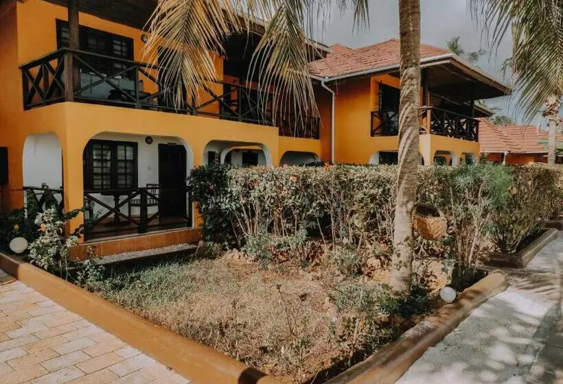 سوییت دوبلکس, Mnarani Beach Cottages