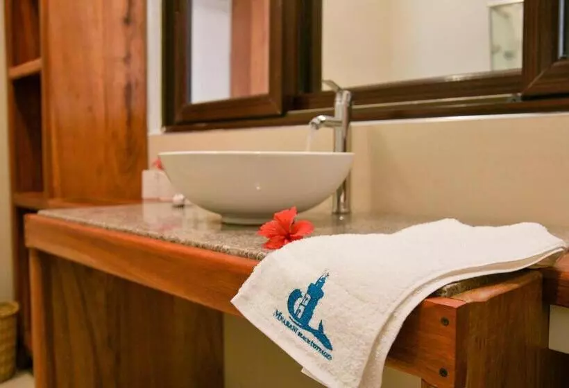 سوییت سوپریور, Mnarani Beach Cottages