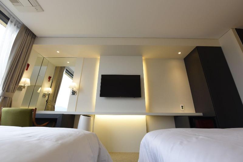 キングサイズベッドのスタンダードルーム, Mnarani Beach Cottages