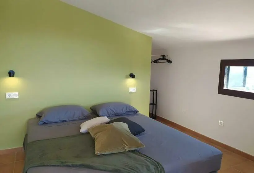 Standard-huone Allasnäkymä, Habitaciones En Finca Olivo Y Almendro