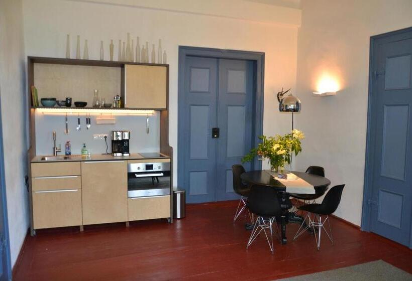 침실 2개 아파트, Schloss Gröbitz